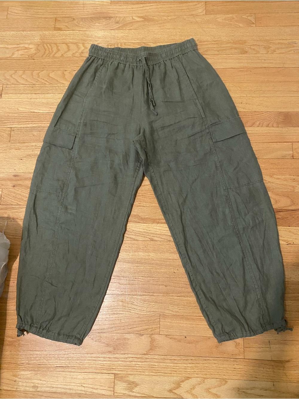 Everlane Cargo Curve Pant